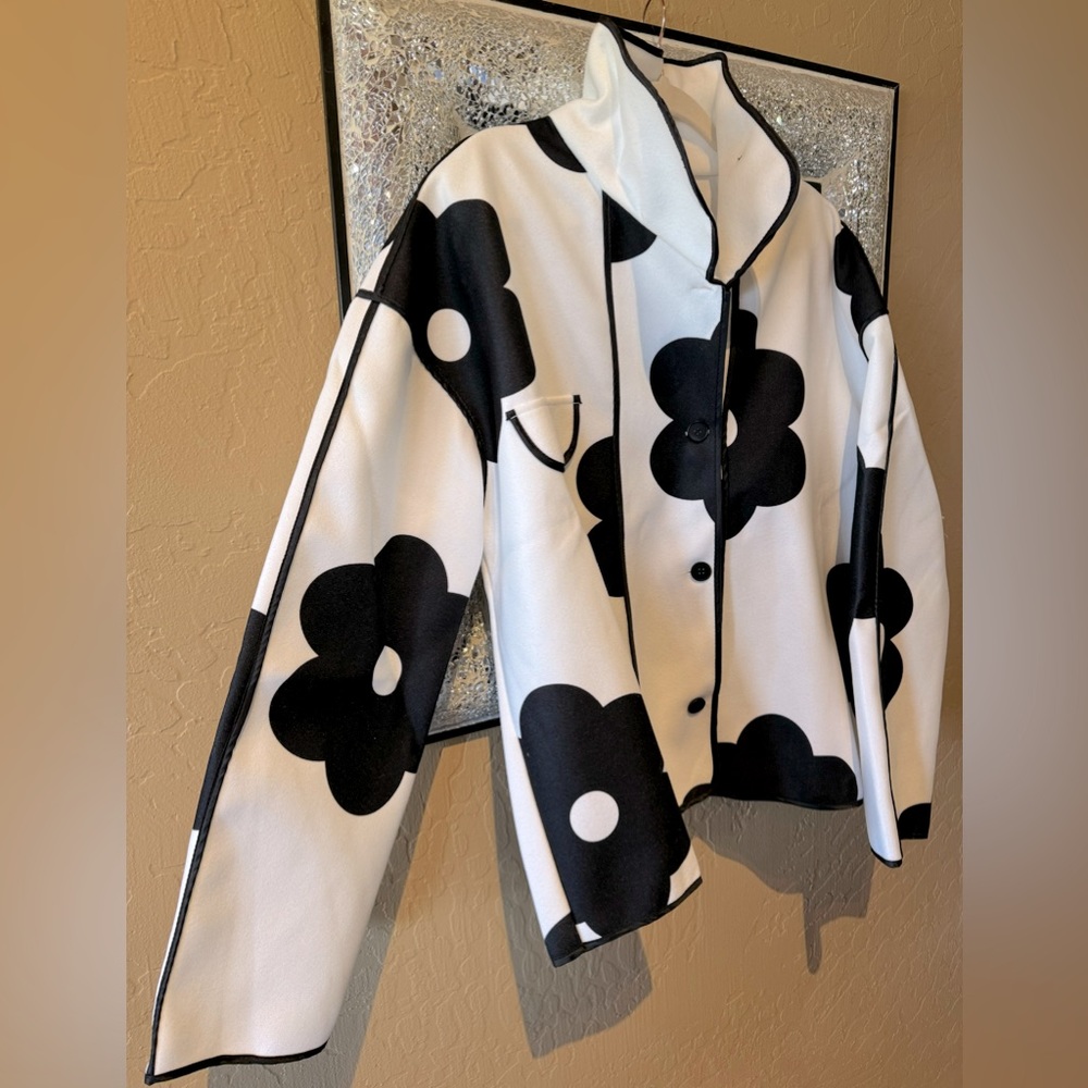 Lena Vie Black Daisy White Pull On Open Front Blazer Coat - Picture 7 of 11